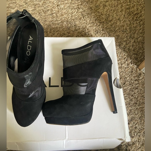Aldo Allum Black Mesh and Suede Heel - Picture 3 of 5